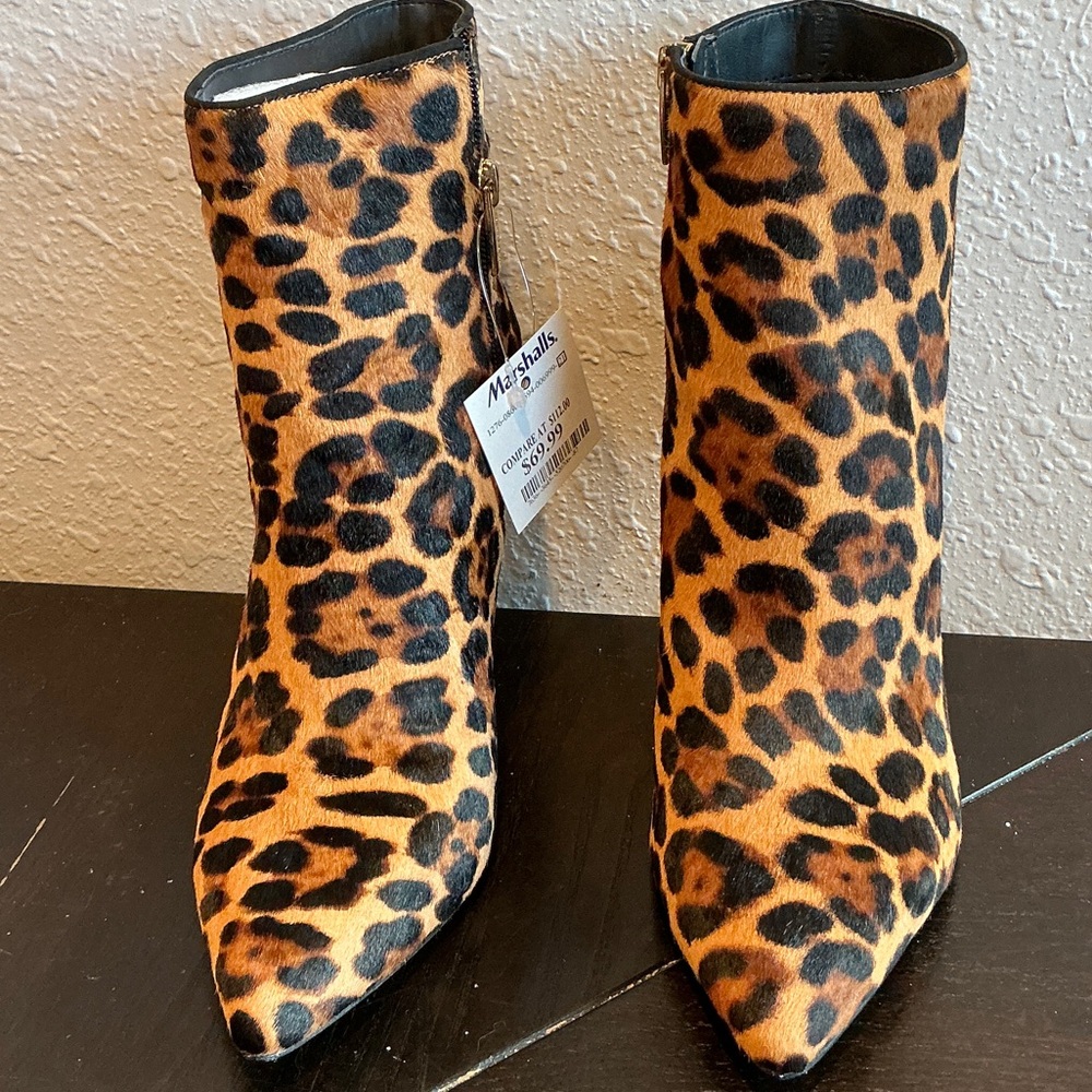 Vince Camuto Animal Print Ankle Boots Size 8.5